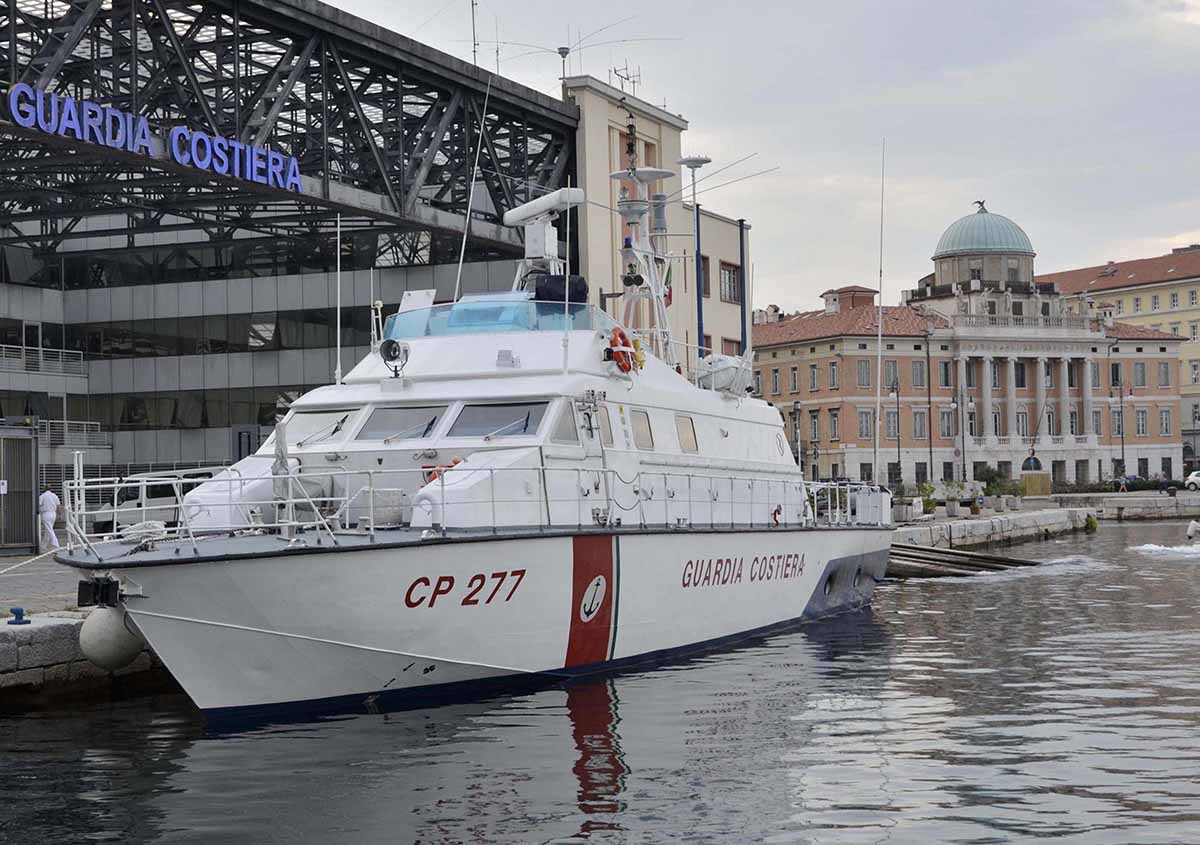 TRIESTE: BLOCCATI CLANDESTINI IRACHENI